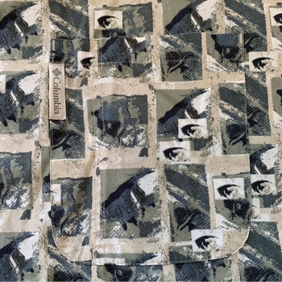 Men's Columbia Hawaiian Fish Pattern 100% Cotton Casual Button Down - Picture 4 of 6